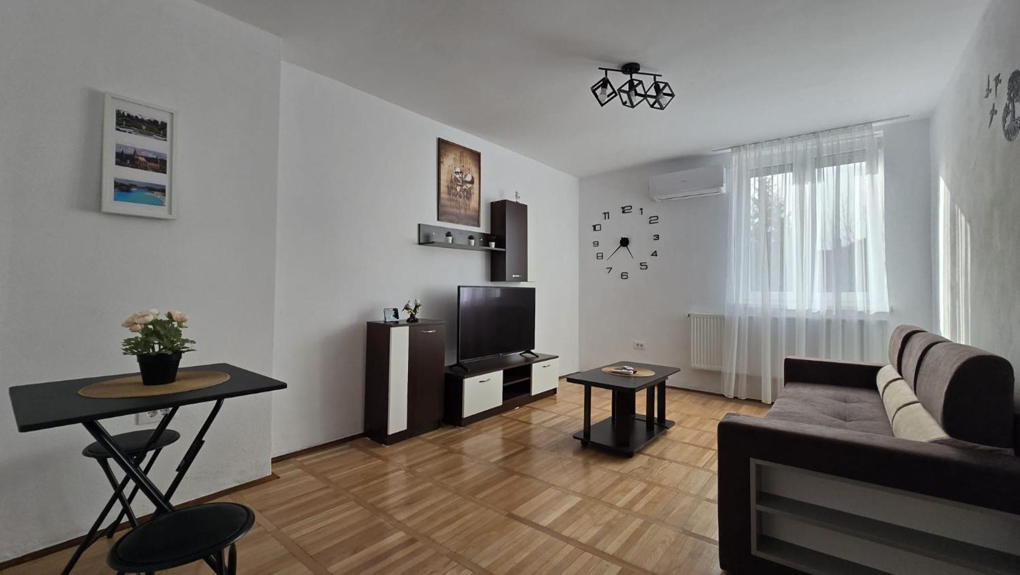 Apartament Confort Hd Хунедоара Екстериор снимка